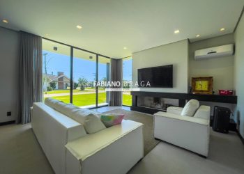 Casa Condominio com 276m², 5 dormitórios, 5 suítes, 4 vagas, Lagoa do Passo em Osório