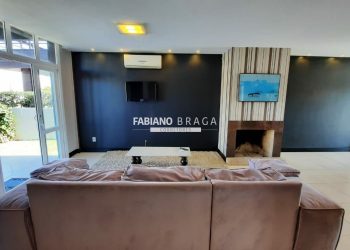 Sobrado com 274m², 3 dormitórios, 1 suíte, 2 vagas, Quintas do Lago em Xangri-lá