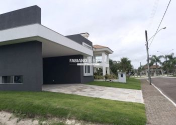 Casa Condominio com 237m², 4 dormitórios, 4 suítes, 2 vagas, Velas da Marina em Capão da Canoa