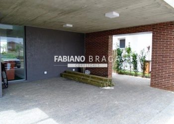 Sobrado com 330m², 4 dormitórios, 4 suítes, 2 vagas, Malibu em Xangri-lá