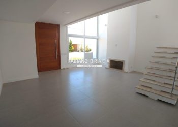 Sobrado com 198m², 4 dormitórios, 4 suítes, 2 vagas, Las Palmas em Xangri-lá