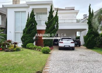 Sobrado com 435m², 4 dormitórios, 4 suítes, 4 vagas, Bosques de Atlântida em Xangri-lá