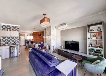 Casa com 139m², 3 dormitórios, 1 suíte, no bairro Noiva Do Mar em Xangri-Lá