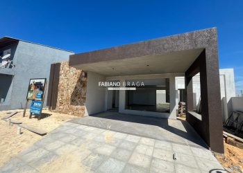 Casa com 148m², 3 dormitórios, 1 suíte, 2 vagas, no bairro Rainha Do Mar em Xangri-Lá