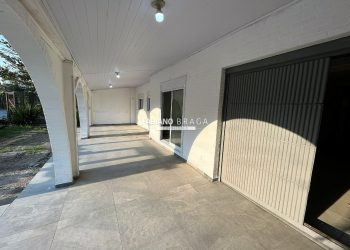 Casa com 159m², 4 dormitórios, 2 vagas, no bairro Rainha do Mar em Xangri-Lá