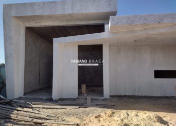 Casa com 133m², 3 dormitórios, 3 suítes, 2 vagas, Nova Xangri-lá em Xangri-Lá