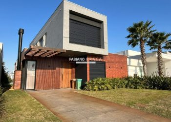 Sobrado com 183m², 4 dormitórios, 4 suítes, 2 vagas, Riviera em Xangri-lá