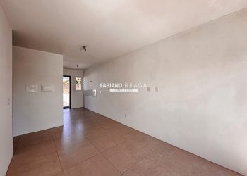 Casa com 55m², 2 dormitórios, no bairro Noiva Do Mar em Xangri-Lá