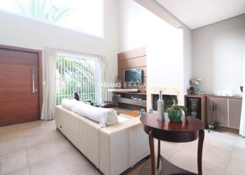 Casa com 170m², 4 dormitórios, 4 suítes, no bairro Centro em Xangri-Lá