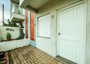 Casa com 66m², 2 dormitórios, 1 vaga, no bairro Centro de Xangrilá em Xangri-Lá