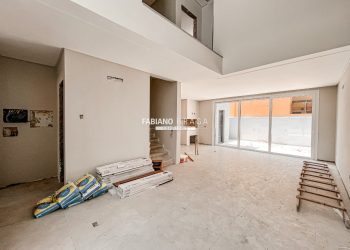 Casa com 156m², 4 dormitórios, 2 suítes, 2 vagas, no bairro Centro de Xangrilá em Xangri-lá