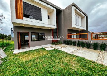 Casa com 135m², 3 dormitórios, 1 suíte, no bairro Arpoador em Xangri-lá