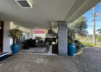 Sobrado com 380m², 5 dormitórios, 5 suítes, 2 vagas, Green Village Golf Club em Xangri-lá