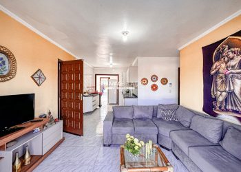 Casa com 180m², 4 dormitórios, 2 vagas, no bairro Noiva Do Mar em Xangri-lá