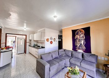 Casa com 180m², 4 dormitórios, 2 vagas, no bairro Noiva Do Mar em Xangri-lá