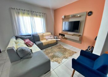 Casa com 299m², 4 dormitórios, 1 suíte, 2 vagas, no bairro centro em Xangri-lá