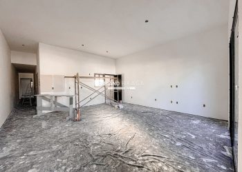 Casa com 104m², 3 dormitórios, 1 suíte, 1 vaga, no bairro Centro em Xangri-Lá