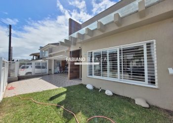 Casa com 215m², 3 dormitórios, 3 suítes, no bairro Rainha do Mar em Xangri-Lá