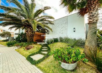 Casa Condominio com 220m², 4 dormitórios, 4 suítes, 2 vagas, Sea Coast em Xangri-lá