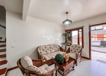 Casa com 92m², 2 dormitórios, 1 vaga, no bairro Rainha Do Mar em Xangri-Lá