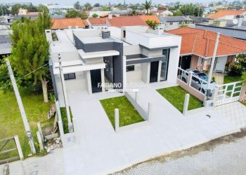 Casa com 87m², 3 dormitórios, 1 suíte, 1 vaga, no bairro Rainha Do Mar em Xangri-lá