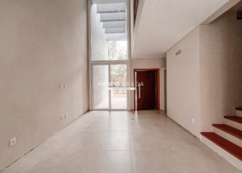 Casa com 156m², 4 dormitórios, 2 suítes, 2 vagas, no bairro Centro de Xangrilá em Xangri-lá