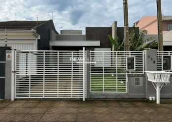 Casa com 82m², 2 dormitórios, 1 suíte, 1 vaga, no bairro Noiva Do Mar em Xangri-Lá