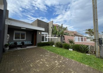 Casa com 82m², 2 dormitórios, 1 suíte, 1 vaga, no bairro Noiva Do Mar em Xangri-Lá