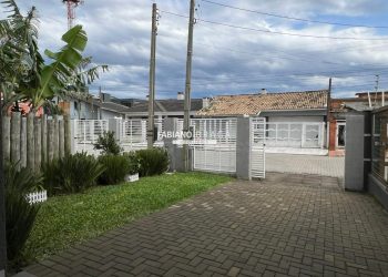 Casa com 82m², 2 dormitórios, 1 suíte, 1 vaga, no bairro Noiva Do Mar em Xangri-Lá