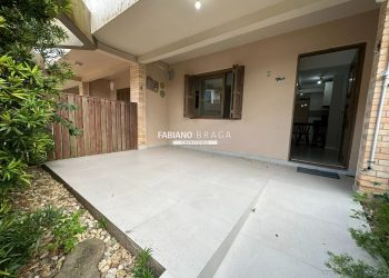 Casa com 115m², 3 dormitórios, 1 suíte, 2 vagas, no bairro Remanso em Xangri-Lá