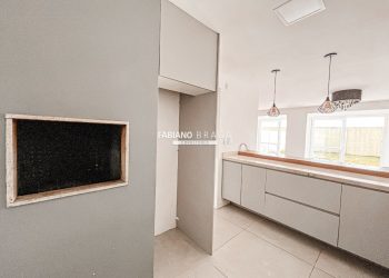 Sobrado com 113m², 3 dormitórios, 1 suíte, Pateo Marbella em Xangri-lá