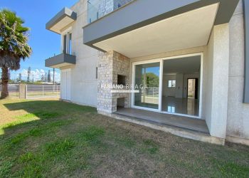 Sobrado com 97m², 3 dormitórios, 3 suítes, 1 vaga, Residencial Isabella || em Xangri-Lá