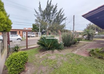 Casa com 162m², 3 dormitórios, 3 suítes, 4 vagas, no bairro Atlântida em Xangri-Lá