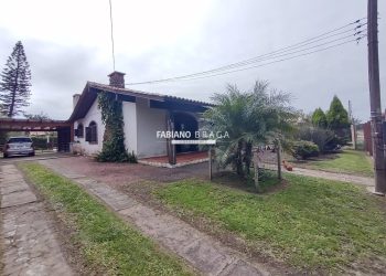 Casa com 162m², 3 dormitórios, 3 suítes, 4 vagas, no bairro Atlântida em Xangri-Lá