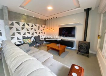 Casa com 240m², 4 dormitórios, 1 suíte, no bairro Atlântida em Xangri-Lá