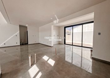 Casa com 148m², 3 dormitórios, 1 suíte, 2 vagas, no bairro Rainha Do Mar em Xangri-Lá