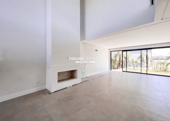 Sobrado com 203m², 4 dormitórios, 4 suítes, 2 vagas, Sunset em Xangri-lá