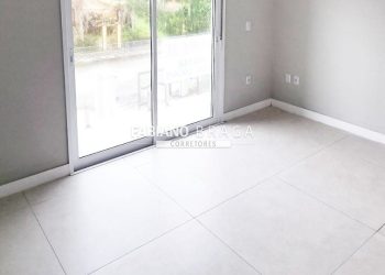 Casa com 135m², 3 dormitórios, 3 suítes, 2 vagas, no bairro Remanso em Xangri-Lá