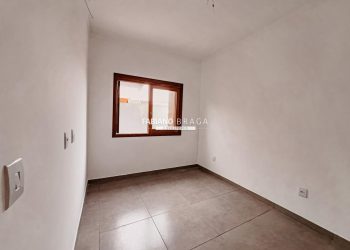 Casa com 65m², 2 dormitórios, 1 suíte, 1 vaga, no bairro Rainha do Mar em Xangri-Lá