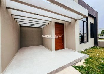 Casa com 75m², 2 dormitórios, 1 suíte, 1 vaga, no bairro Noiva Do Mar em Xangri-lá