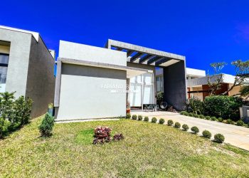 Casa Condominio com 186m², 4 dormitórios, 4 suítes, 2 vagas, Riviera em Xangri-lá