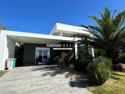 Casa Condominio com 180m², 4 dormitórios, 2 suítes, 2 vagas, Riviera em Xangri-lá