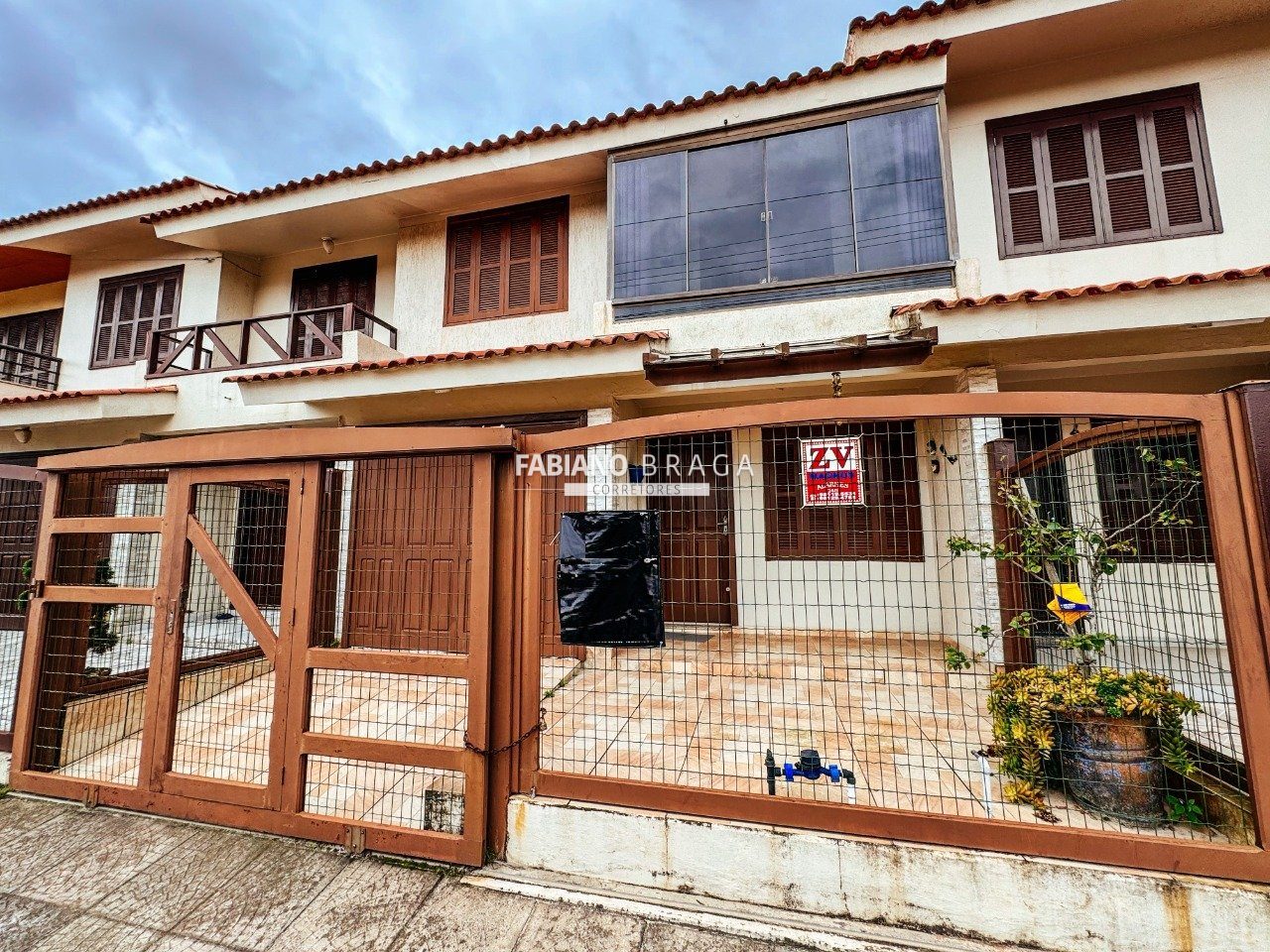 Casa com 92m², 2 dormitórios, 1 vaga, no bairro Rainha Do Mar em Xangri-Lá