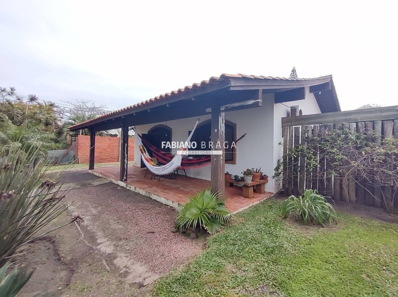 Casa com 162m², 3 dormitórios, 3 suítes, 4 vagas, no bairro Atlântida em Xangri-Lá