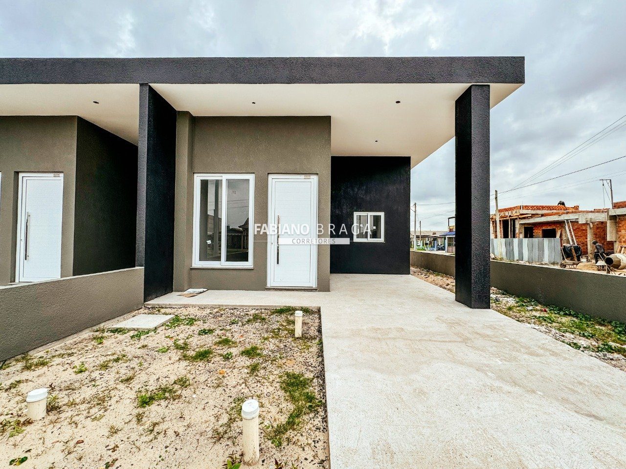 Casa com 100m², 3 dormitórios, 1 suíte, 1 vaga, no bairro Xangri-La em Xangri-Lá