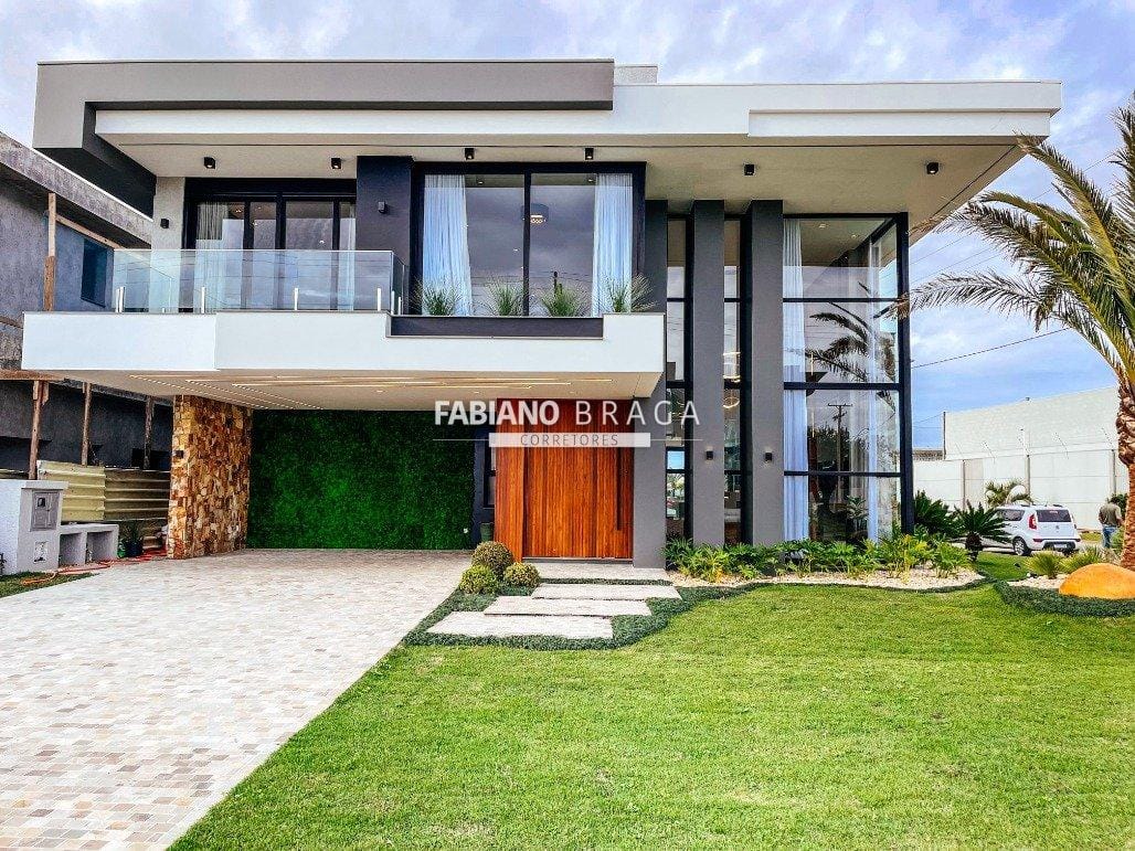 Sobrado com 495m², 5 dormitórios, 5 suítes, 4 vagas, Sense em Xangri-Lá