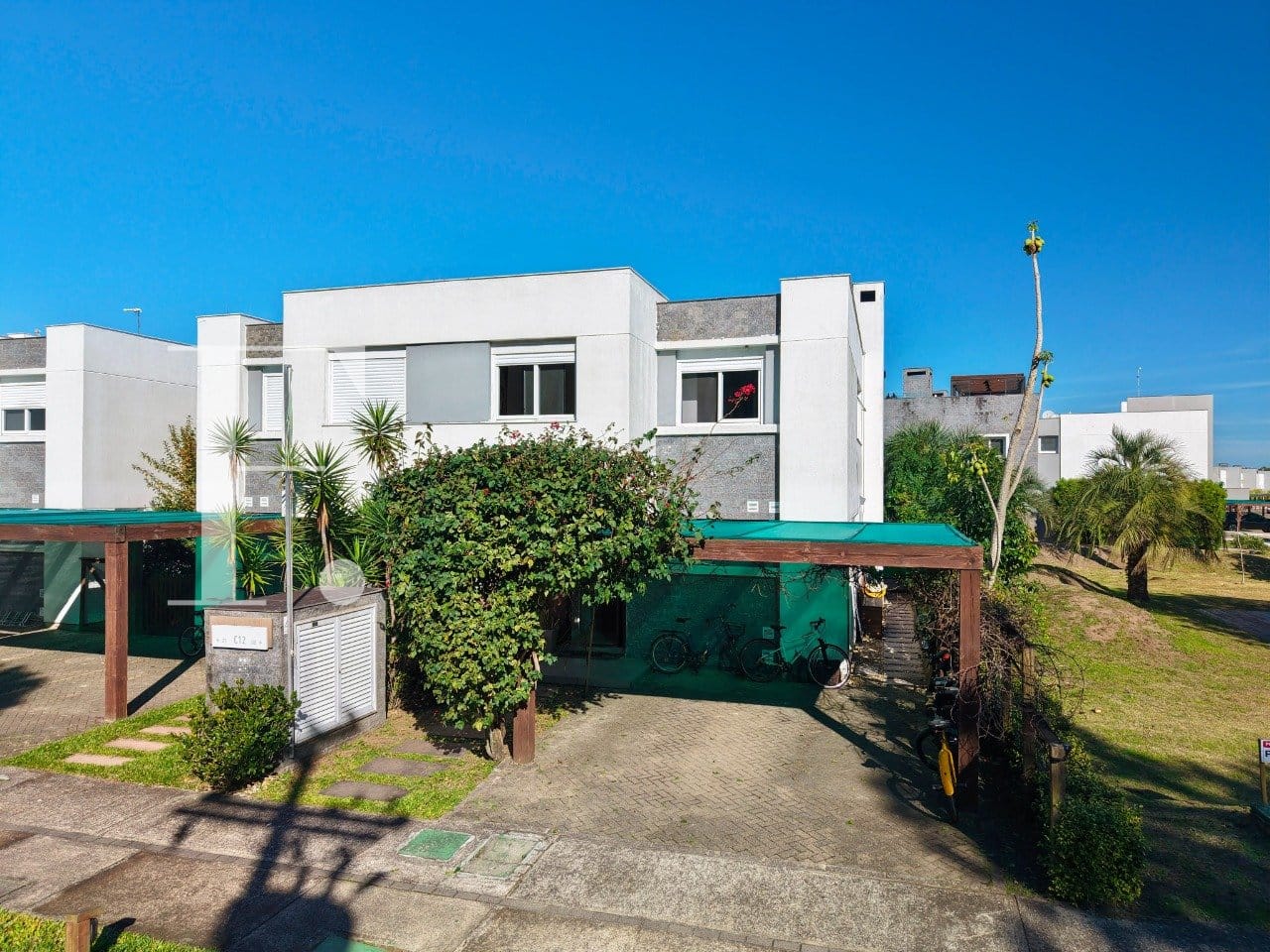 Sobrado com 336m², 3 dormitórios, 3 suítes, 2 vagas, Rossi Atlântida em Xangri-Lá