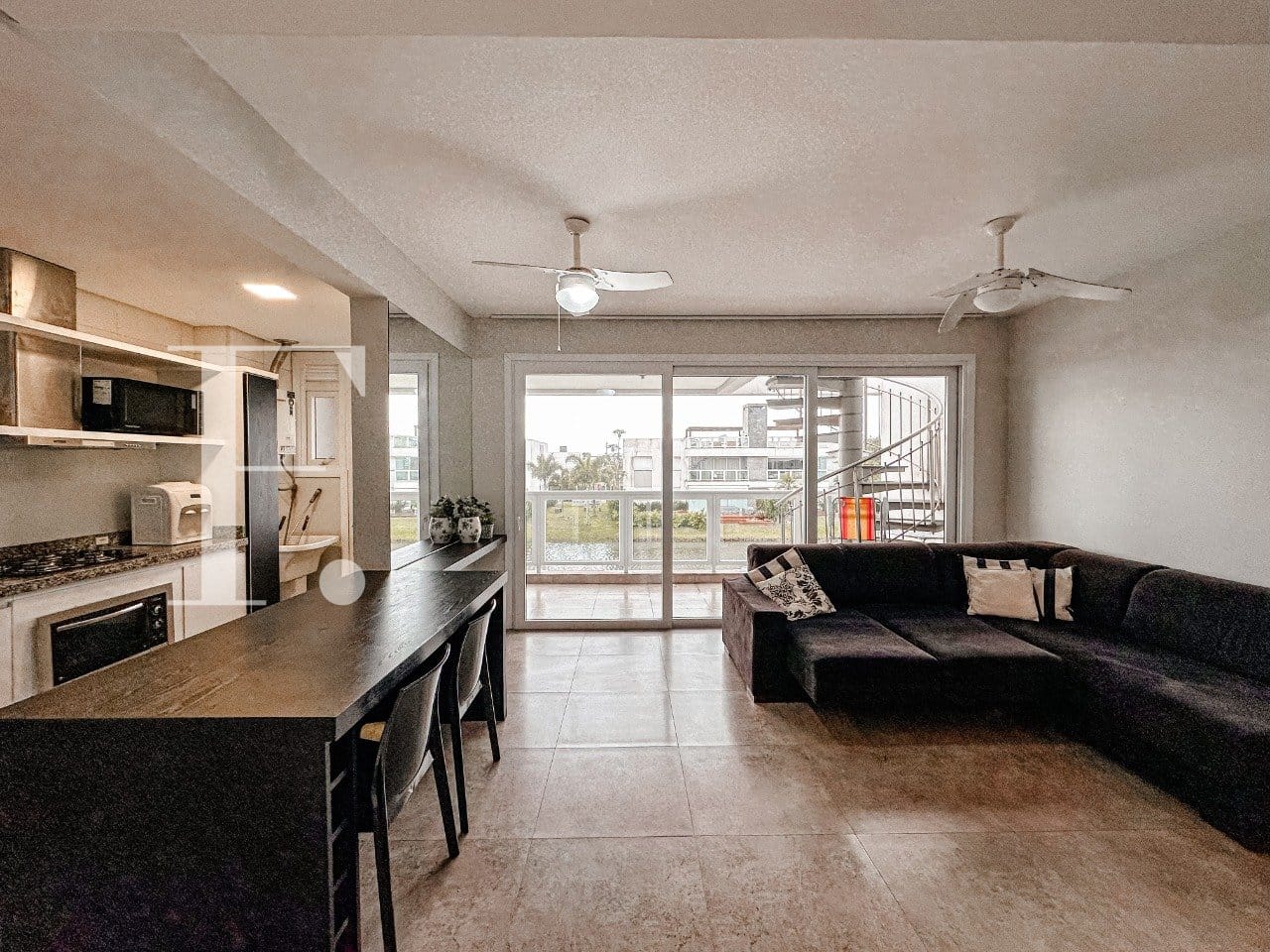 Apartamento com 116m², 2 dormitórios, 1 suíte, 2 vagas, Rossi Atlântida em Xangri-Lá