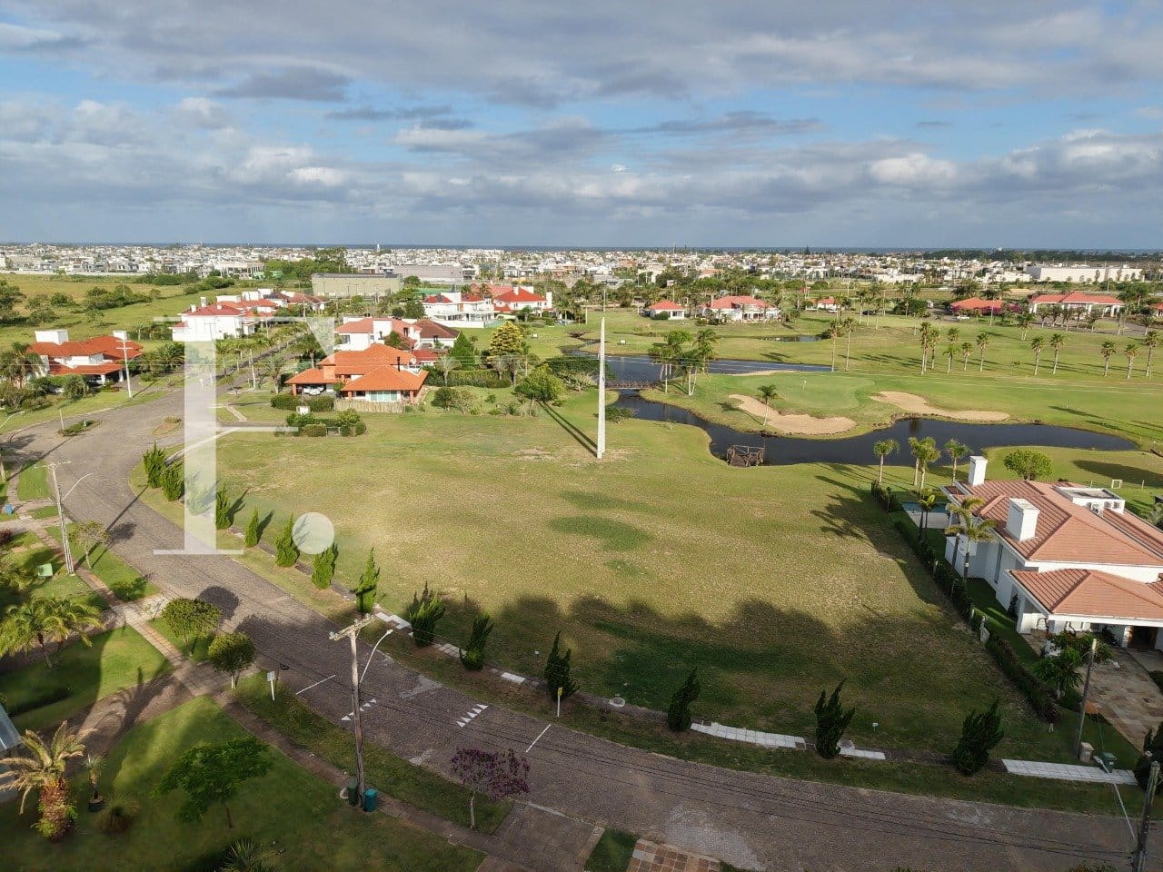 Terreno em Condomínio com 1687m², Green Village Golf Club em Xangri-Lá
