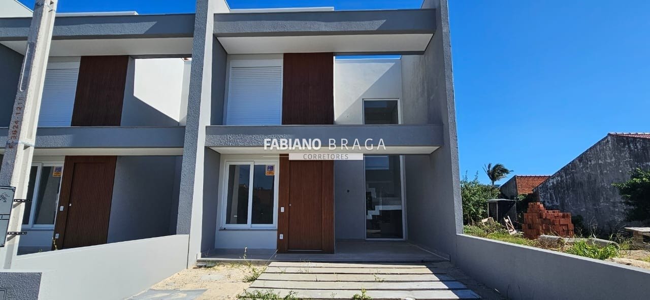 Casa com 114m², 3 dormitórios, 3 suítes, 2 vagas, no bairro Rainha do Mar em Xangri-Lá